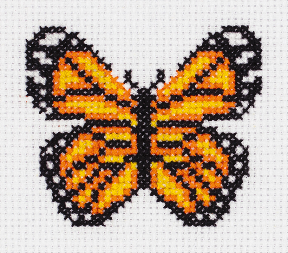Изображение Текстиль Центр Набор для вышивания Klart 8-430  Маленькая бабочка 9,5 *9  см